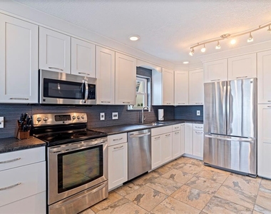 5000 Gulf Boulevard - Photo Thumbnail 15