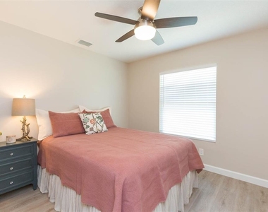 7308 S Juanita Street - Photo Thumbnail 15