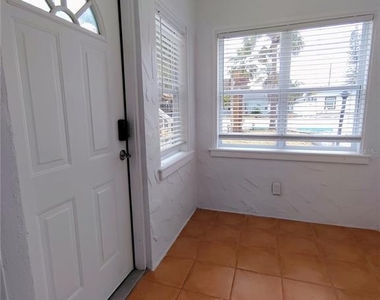 115 145th Avenue E - Photo Thumbnail 2