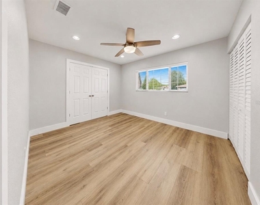 6513 Abaco Drive - Photo Thumbnail 44