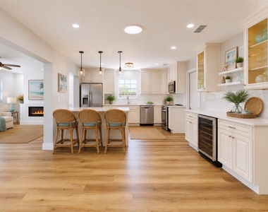 6513 Abaco Drive - Photo Thumbnail 10