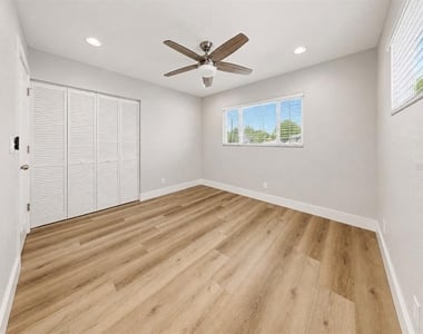 6513 Abaco Drive - Photo Thumbnail 38