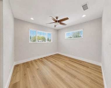 6513 Abaco Drive - Photo Thumbnail 37