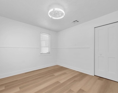 358 Boca Ciega Drive - Photo Thumbnail 11