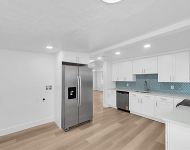 358 Boca Ciega Drive - Photo Thumbnail 5