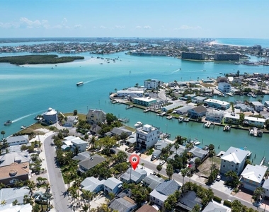 358 Boca Ciega Drive - Photo Thumbnail 19