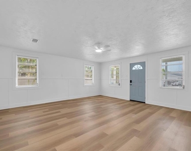 358 Boca Ciega Drive - Photo Thumbnail 2