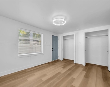 358 Boca Ciega Drive - Photo Thumbnail 6
