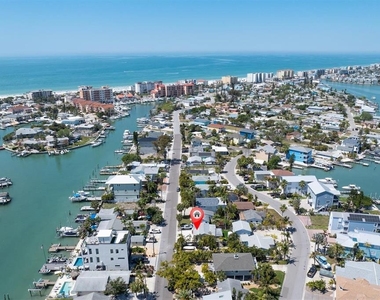 358 Boca Ciega Drive - Photo Thumbnail 17