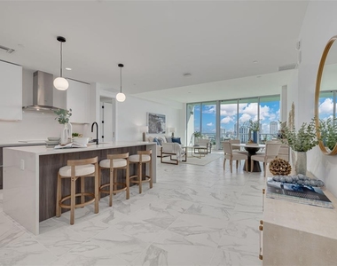 777 3rd Avenue N - Photo Thumbnail 7