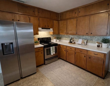 16902 Crawley Road - Photo Thumbnail 11