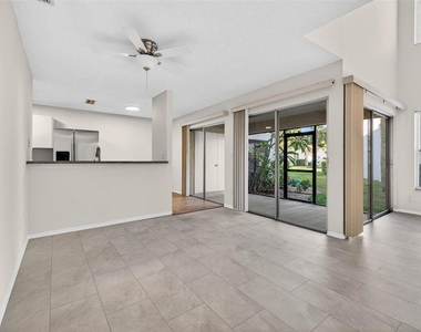 4843 Napoli Court Ne - Photo Thumbnail 2