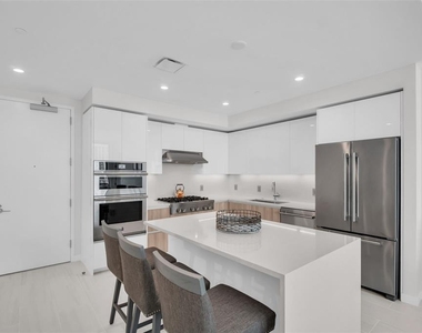 400 Central Avenue - Photo Thumbnail 5