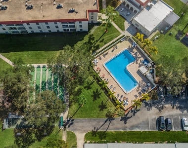 2700 Bayshore Boulevard - Photo Thumbnail 27