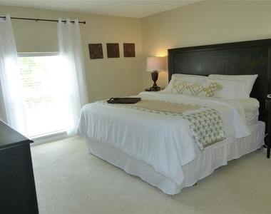 2700 Bayshore Boulevard - Photo Thumbnail 12