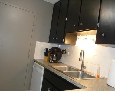 2700 Bayshore Boulevard - Photo Thumbnail 9