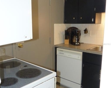 2700 Bayshore Boulevard - Photo Thumbnail 8