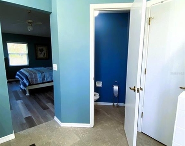 111 Lindale Street - Photo Thumbnail 11