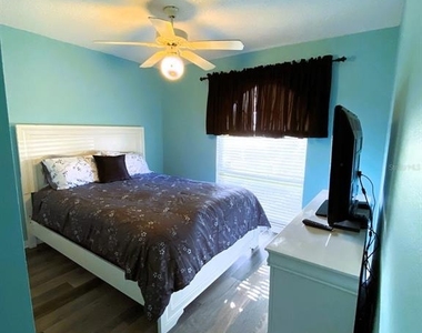 111 Lindale Street - Photo Thumbnail 14