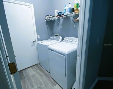 111 Lindale Street - Photo Thumbnail 17