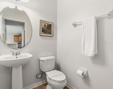 9128 Stromboli Court - Photo Thumbnail 19