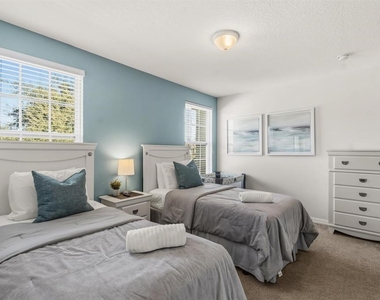 9128 Stromboli Court - Photo Thumbnail 27