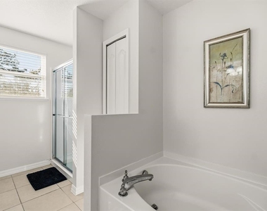 9128 Stromboli Court - Photo Thumbnail 18