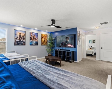 9128 Stromboli Court - Photo Thumbnail 13