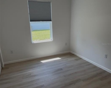 14665 Sw 22nd Place - Photo Thumbnail 5