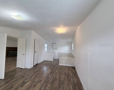 3190 Morning Light Way - Photo Thumbnail 8
