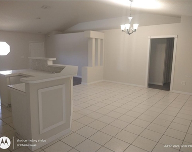 236 Rontunda Drive - Photo Thumbnail 9