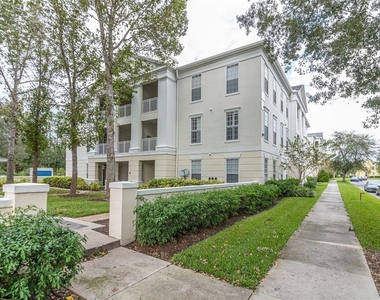 233 Goldenrain Drive - Photo Thumbnail 3