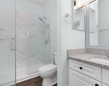 233 Goldenrain Drive - Photo Thumbnail 21