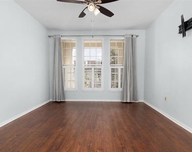 233 Goldenrain Drive - Photo Thumbnail 17
