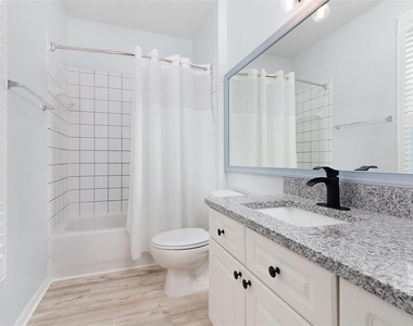 233 Goldenrain Drive - Photo Thumbnail 25
