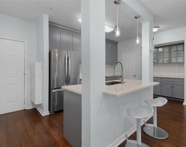 233 Goldenrain Drive - Photo Thumbnail 6
