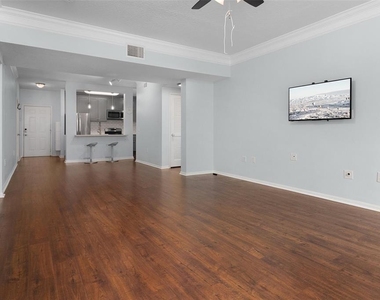 233 Goldenrain Drive - Photo Thumbnail 11