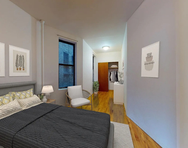 East 90th Street - Photo Thumbnail 1