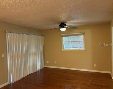 130 Jasmine Woods Court - Photo Thumbnail 8