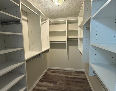 702 Country Lane Ne - Photo Thumbnail 19