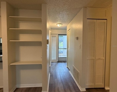 702 Country Lane Ne - Photo Thumbnail 8
