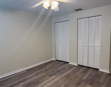 702 Country Lane Ne - Photo Thumbnail 16
