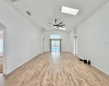 502 Viola Drive - Photo Thumbnail 16