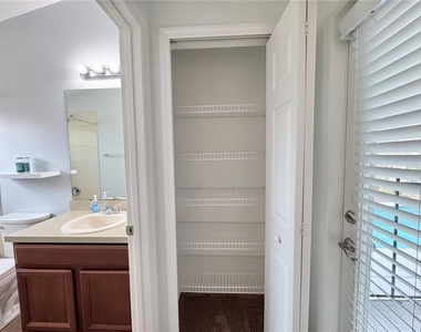502 Viola Drive - Photo Thumbnail 28