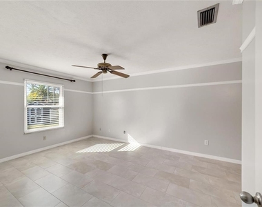 2700 Se 35th Street - Photo Thumbnail 10