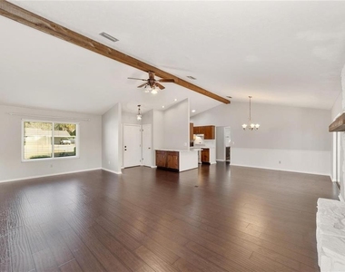 2700 Se 35th Street - Photo Thumbnail 5