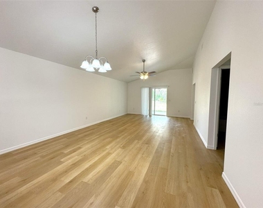 908 Columbia Lane - Photo Thumbnail 4