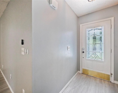 240 Maureen Drive - Photo Thumbnail 38