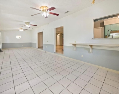 240 Maureen Drive - Photo Thumbnail 32