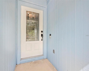 240 Maureen Drive - Photo Thumbnail 22